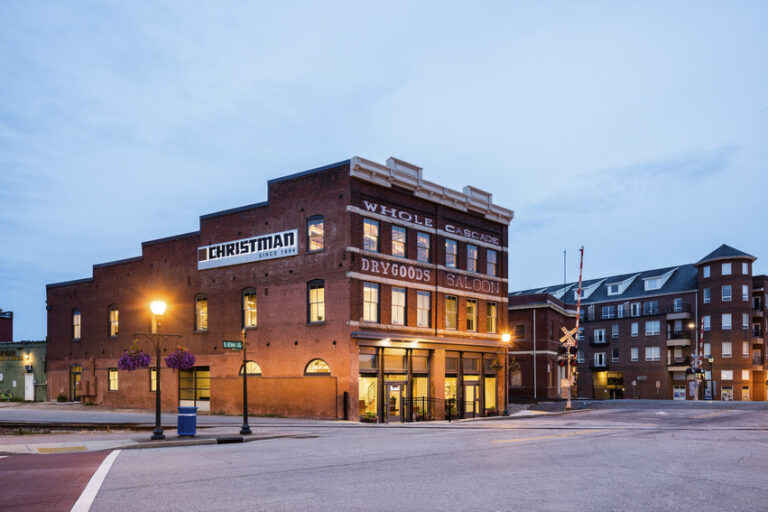 Front/side view of Cascade Saloon from Elm Street